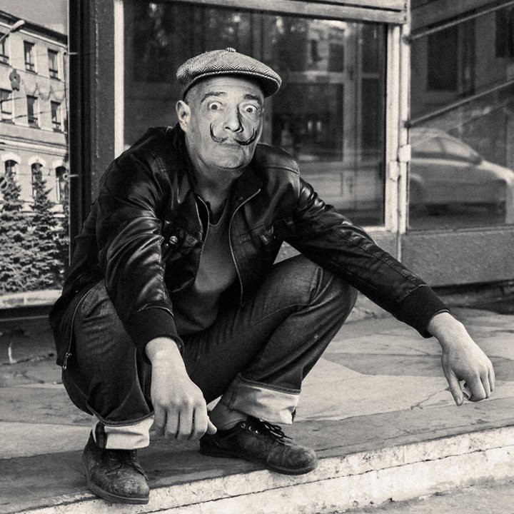 6. Юноша, в столь поздний час в чужом краю, откуда будете вы сами? Извольте же финансово помочь нам с господами и дайте позвонить! 6. Юноша, в столь поздний час в чужом краю, откуда будете вы сами? Извольте же финансово помочь нам с господами и дайте позвонить! прикол, сальвадор дали, фотожаба