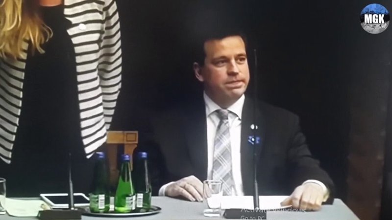 Прёт не по-деццки Прёт не по-деццки