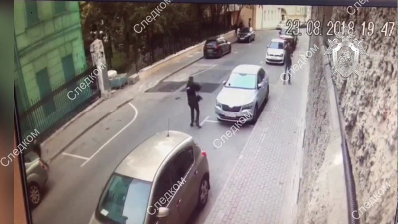 Справились не сразу Справились не сразу