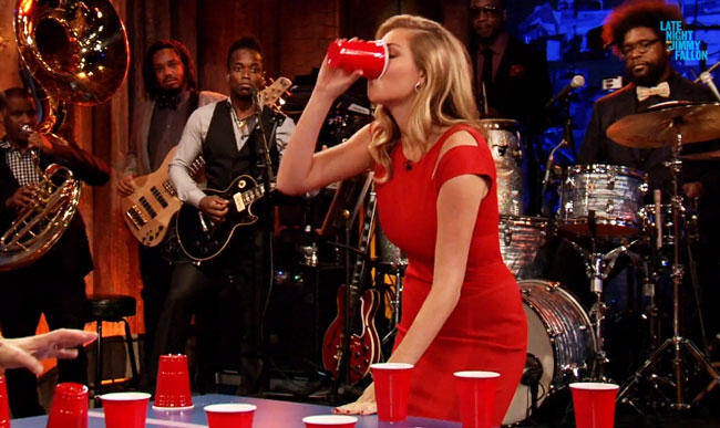 Watch Supermodel Kate Upton Own Jimmy Fallon At Flip Cup