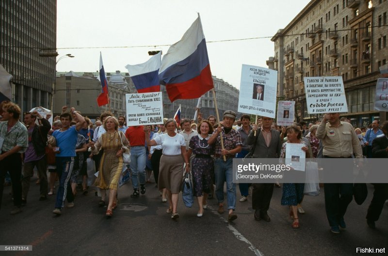 Может пока не поздно как то изолировать москву в пределах мкада ,пусть станут независимыми и пусть у них там навальный и его гоп компания становятся президентом или царем Пусть сами решают ,мы как нибудь перетопчемся  без масквачей и их городка